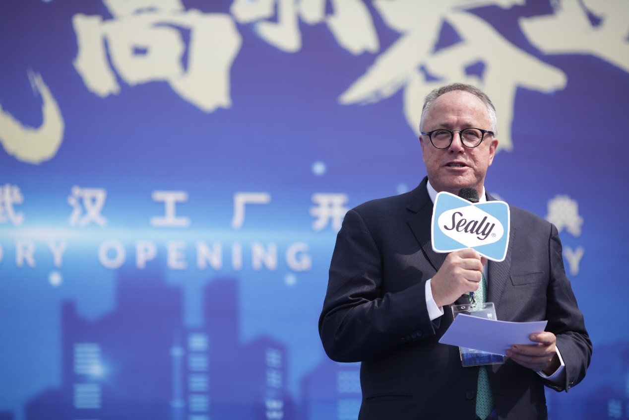 圖2：絲漣亞太區(qū)董事總經(jīng)理戴尚文先生致辭